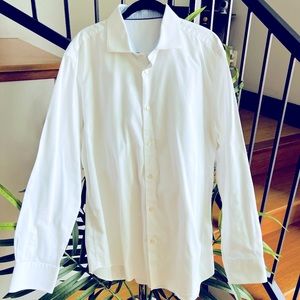 BUGATCHI MENS TEXTURED SHIRT. SIZE 17. GREAT CONDITION.